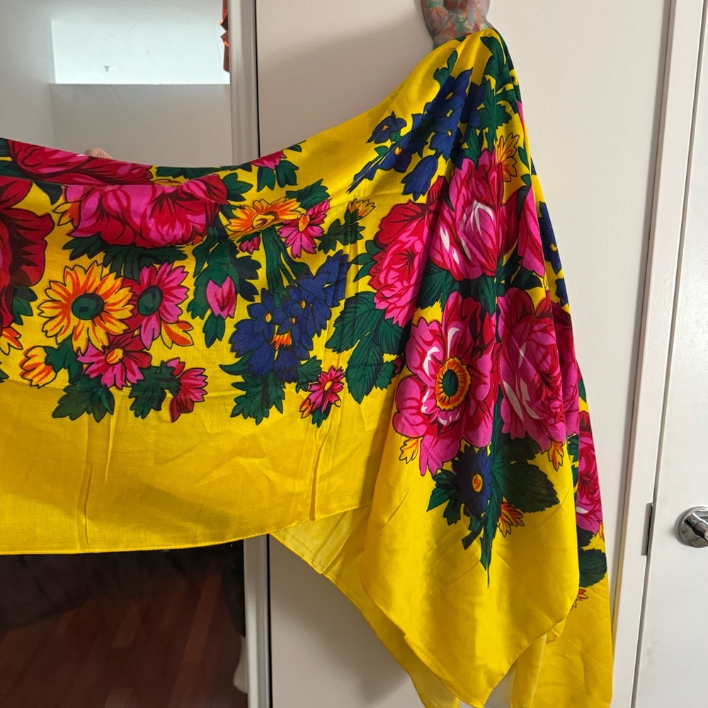 BOUTIQUE oversized yellow floral scarf - 60” - Picture 3 of 5